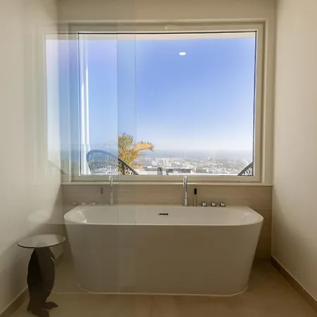 Serenity Casa Encanto Feriehus *